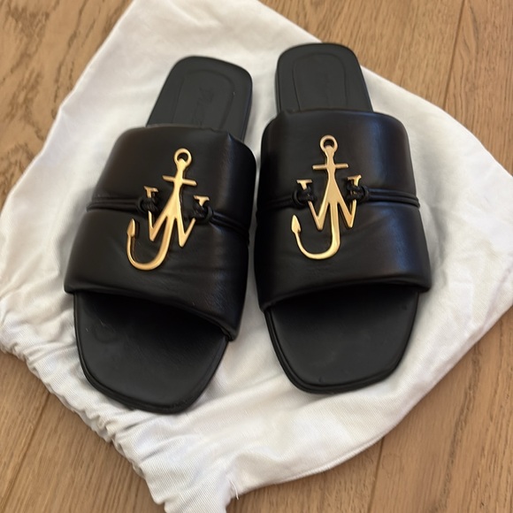 ❤️sale❤️JW Anderson Anchor logo-embellished quilted leather slides - Picture 7 of 11